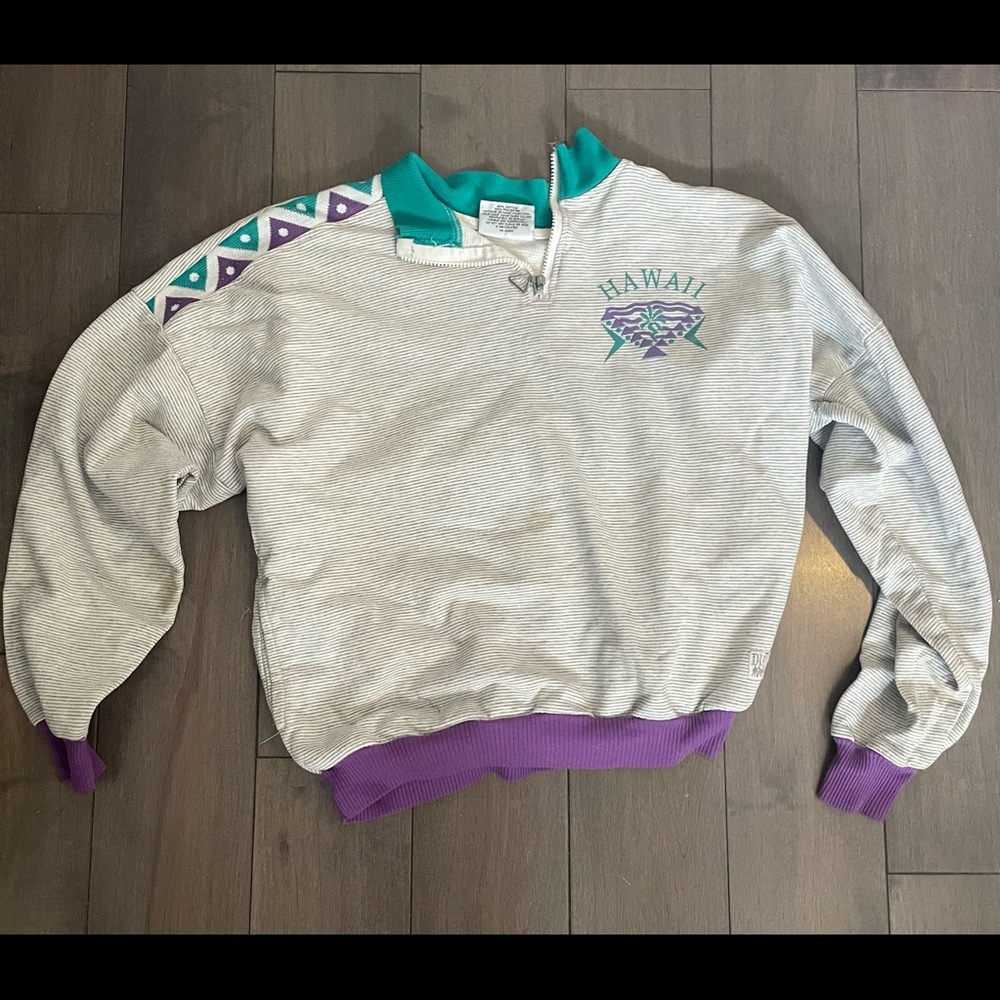 Vintage Collared Sweatshirt